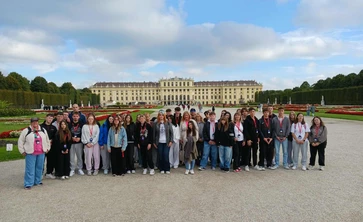 Zdjęcie grupowe uczniów